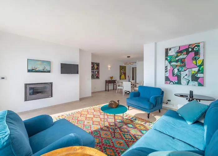 Windsong 포엔샤 항구